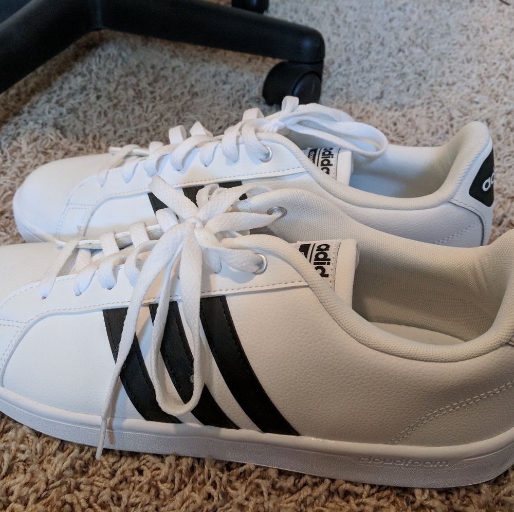 Mens Adidas shoes size 13